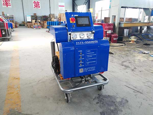 聚氨酯發(fā)泡機Q和H分別代表什么意思?(圖1) JNJX-H5600(D)液壓聚脲噴涂機