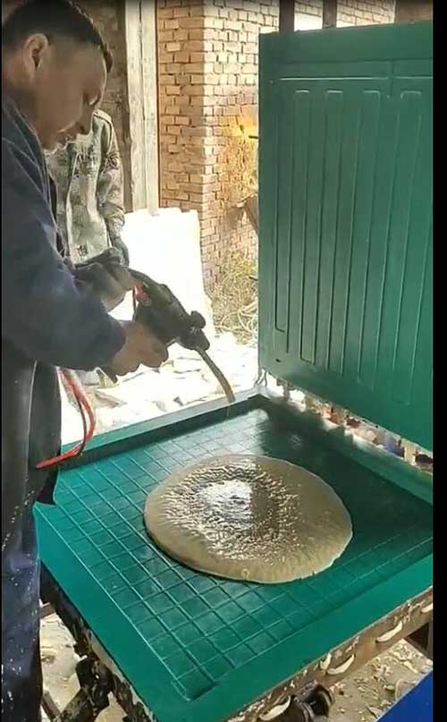 養殖場仔豬電熱板 聚氨酯材料發泡機案例