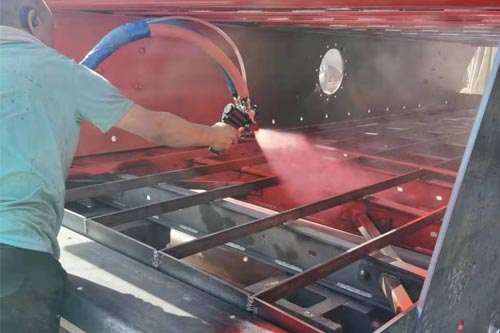 聚脲防水涂料設備 液壓驅動讓動力更加澎湃(圖3) 聚脲防水涂料礦山設備噴涂案例