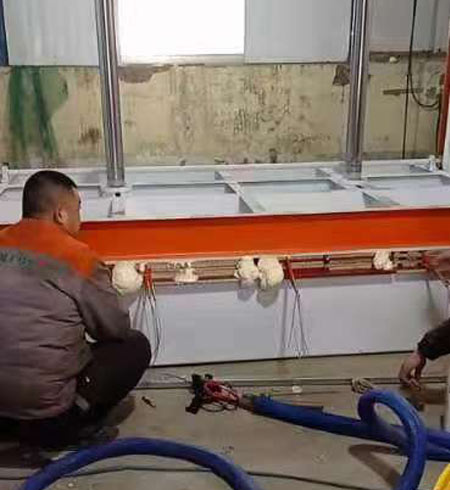 H-T40D(圖3) 小豬用保溫板聚氨酯發(fā)泡填充