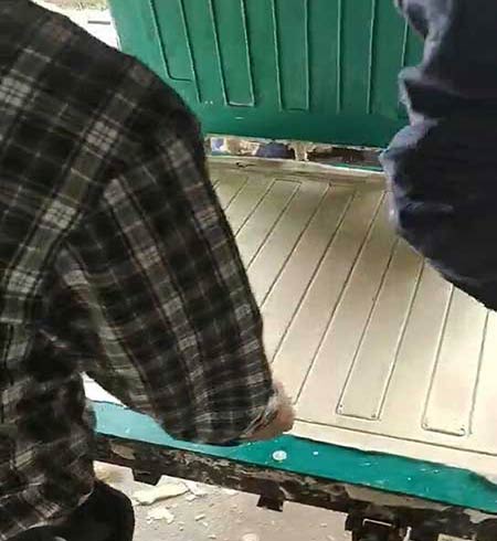 聚氨酯地板磚(圖2) 聚氨酯地板磚